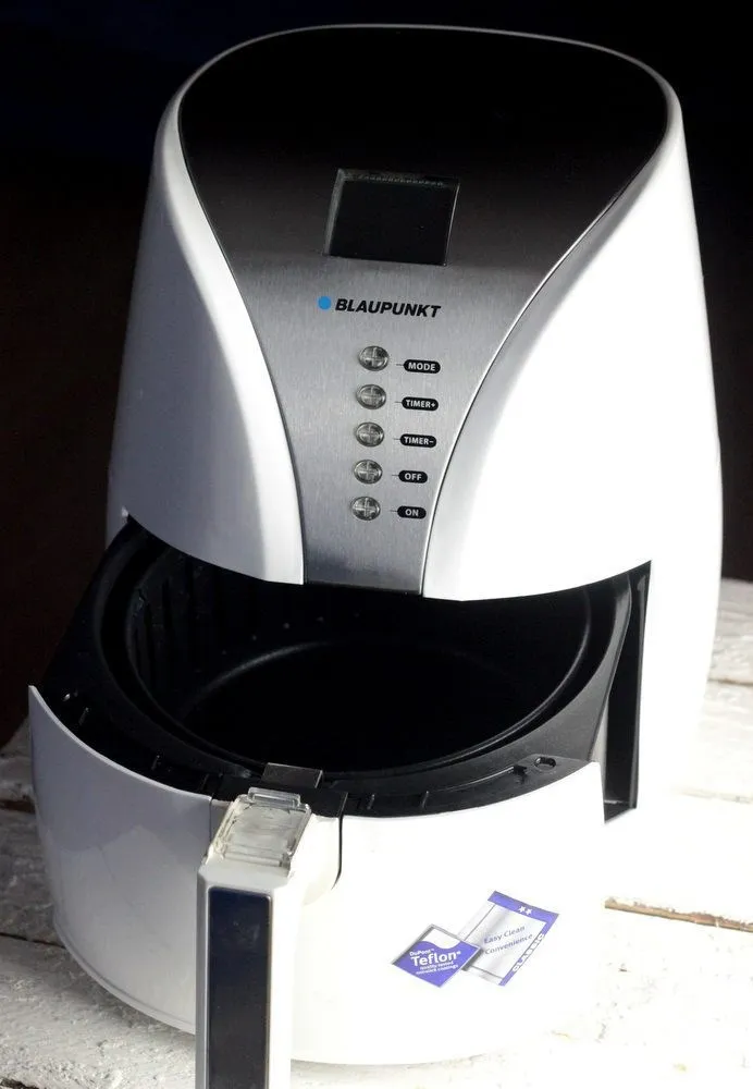 Frytownica beztłuszczowa Blaupunkt AFD-601 (4 l; 2,5 kg; 1500W; kolor biały) thumbnail 2