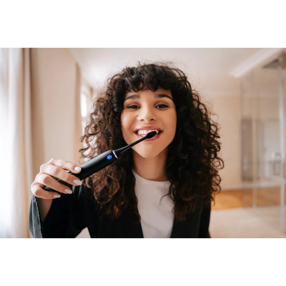 Szczoteczka TrueLife SonicBrush Clean70 UV Black thumbnail 2